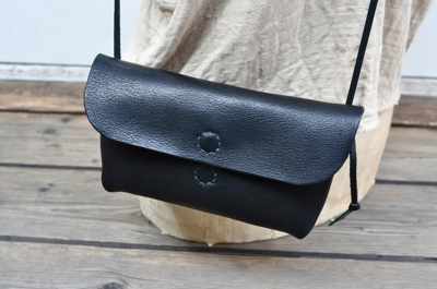 leather pouch_sm6.JPG